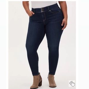 Torrid size 30R jegging jeans